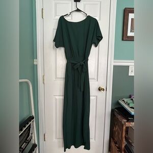 Batwing sleeve Green sleeve maxi dress with tie waist